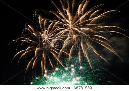 Firework In Green And White