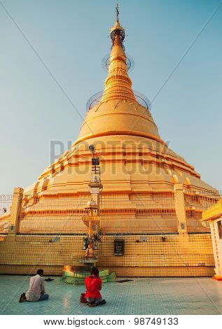 In Front Of Botataung Pagoda, Yangon
