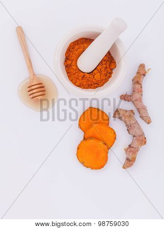 Natural Spa Ingredients Turmeric And Honey  For Skin Care.