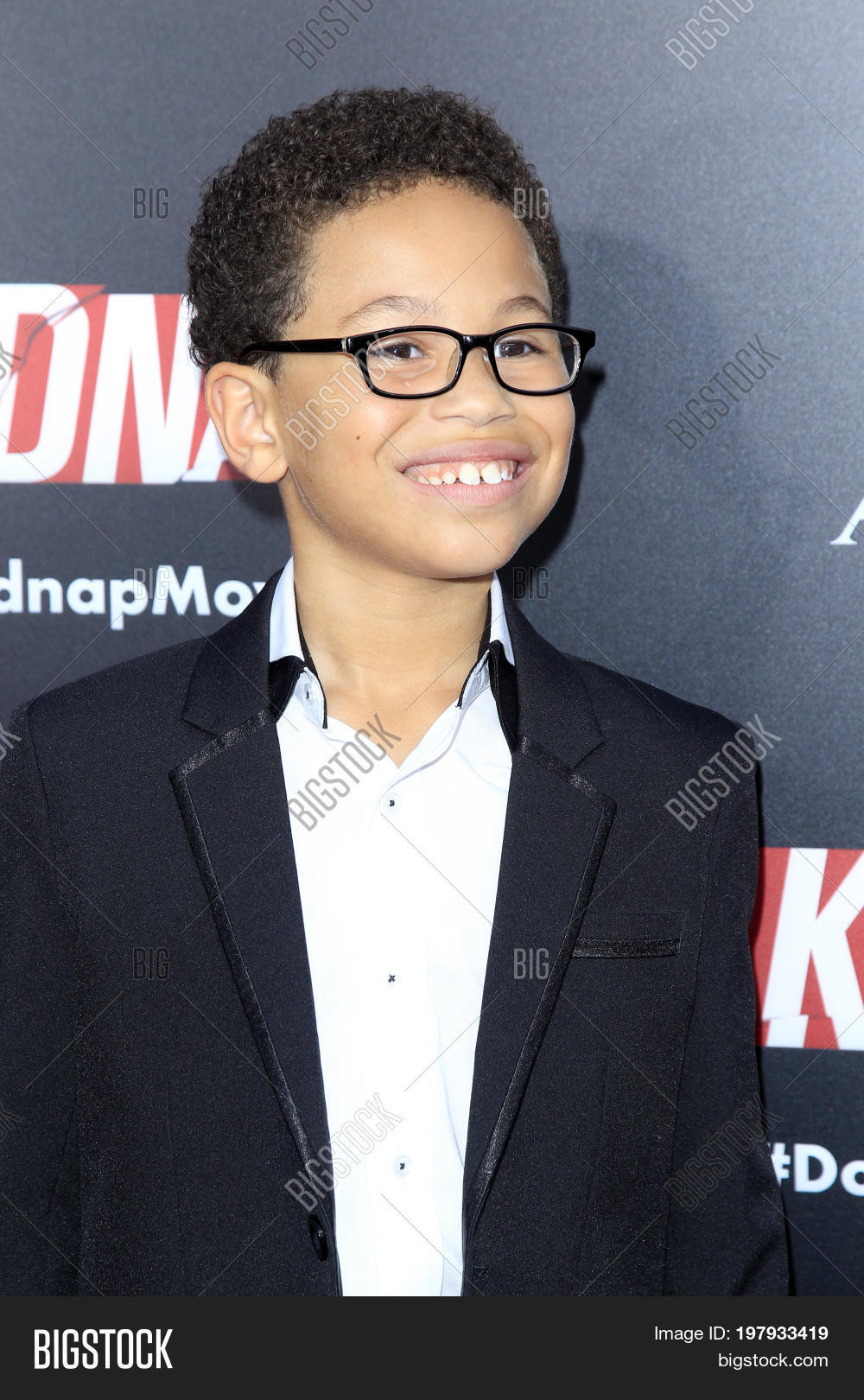 sage correa net worth - Ilustrasi 3