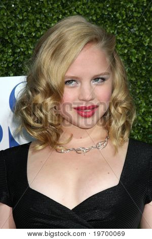 Los Angeles jul 28: Sofia Vassilieva kommt in der 2010-Cbs, cw, Showtime Sommer Presserundgang 