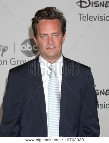LOS ANGELES, CA - AUG 1: Matthew Perry bei den Disney / ABC Summer Press Tour am 1. August 2010 in 