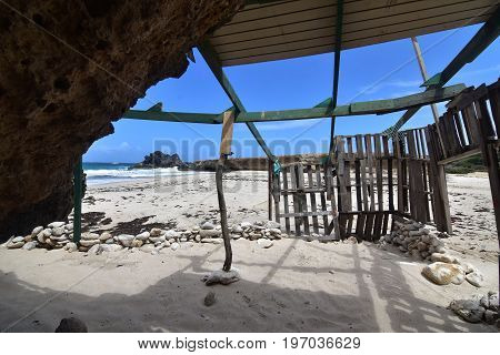 Man made shelter on a Andicuri Beach providing a bit of shade.