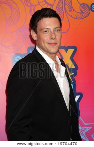 LOS ANGELES - AUGUST 2: Cory Monteith kommt an die 2010 FOX Summer Press Tour Party bei Pacific P