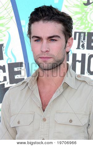 LOS ANGELES - 8. AUGUST: Chace Crawford ankommer til 2010 Teen Choice Awards på Gibson Ampitheater