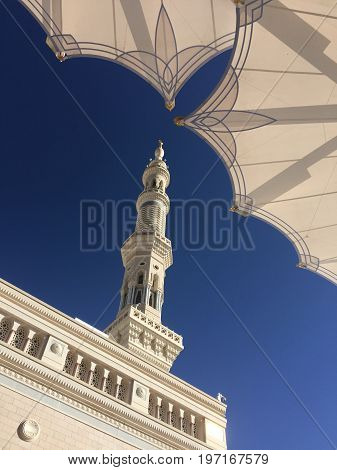 Nabawi Mosque is most facinating Mosque locate in Saudi Arabia