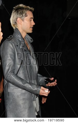LOS ANGELES - SEP 12: Jared Leto en la sala de prensa en los 2010 MTV Video Music Awards en el Nokia- 