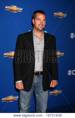 LOS ANGELES - září 16: Chris O'Donnell dorazí na CBS podzim 2010 strana v The Colony na září