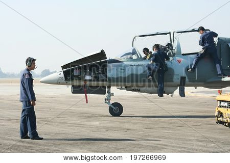 Technical Team  Of L-39 Albatros Of Royal Thai Air Force.