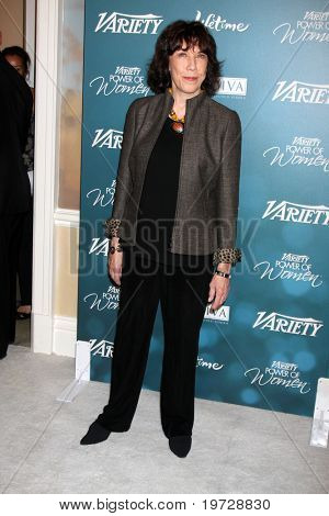 LOS ANGELES - Eyl 30: Lily Tomlin çeşitli 's 2nd yıllık güç, kadın öğle Bever, gelir