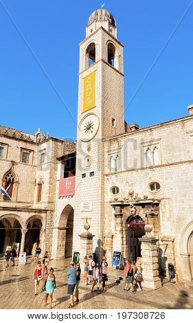 Stradun Full Of Tourists At Old City Dubrovnik