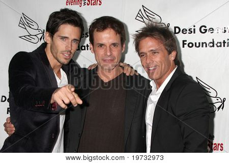 LOS ANGELES - OCT 9: Brandon Beemer, Christian LeBlanc & Scott Reeves dorazí večer vtip