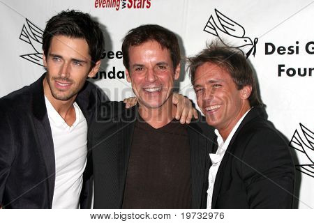 LOS ANGELES - OCT 9: Brandon Beemer, Christian LeBlanc & Scott Reeves dorazí večer vtip