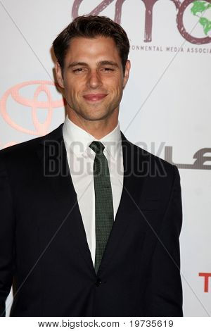LOS ANGELES - OCT 16:  Sam Page arrives at the 2010 Environmental Media Awards at Warner Brothers Studios on October 16, 2010 in Burbank, CA