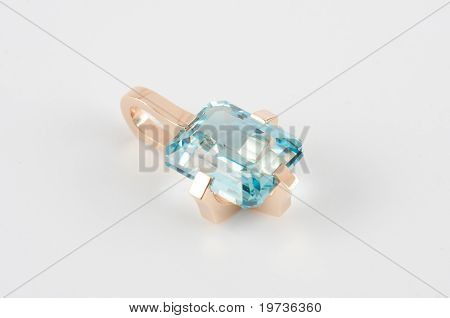 보석으로 골드 쿨롱