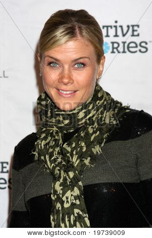 LOS ANGELES - OCT 25: Alison Sweeney przybywa na 