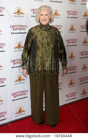 LOS ANGELES - okt 30: Sally Ann Howes ankommer den Chitty Chitty Bang Bang LA Screening på Pacifi