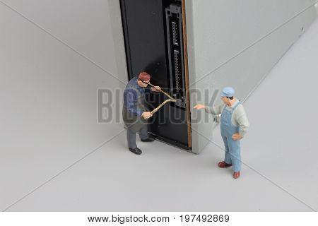Mini Engineer And Worker Meeting And  Cd Rom