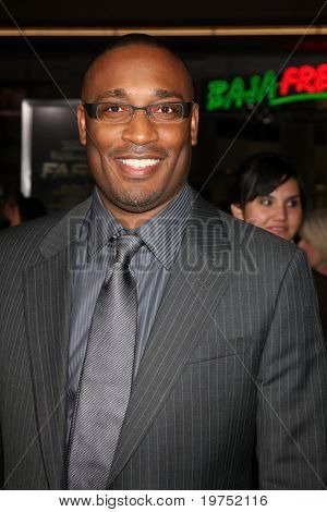 LOS ANGELES - 22 listopada: George Tillman Jr przybywa na premierze LA t chiński Graumana 