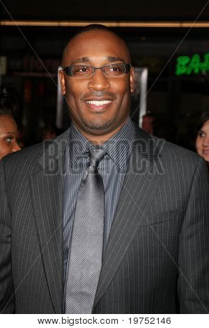 LOS ANGELES - 22 listopada: George Tillman Jr przybywa na premierze LA t chiński Graumana 