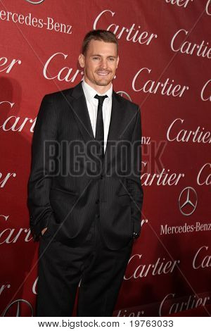 PALM SPRINGS - JAN 8: Josh Pence ankommer ved Palm Springs internationale Film Festival 2011 Awards