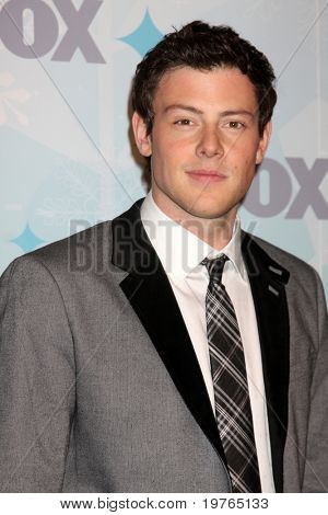 Los Angeles jan 11: Cory Monteith kommt in der Fox-Tca-Winter 2011-Party im Villa Sorriso auf ja