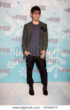 PASADENA, CA - JAN. 11: Kevin McHale arriva al Party FOX TCA Winter 2011 presso Villa Sorriso su Ja