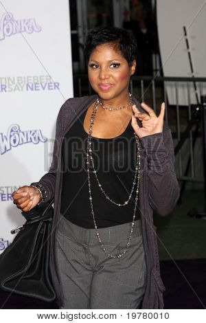 LOS ANGELES - 8 FEB: Toni Braxton arriveert bij de première 