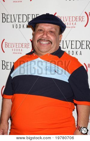 LOS ANGELES - FEB 10: Chuy kommt in die Belvedere RED Special Edition Flasche Launch in Avalon auf 