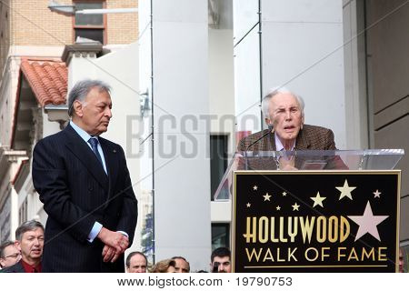 LOS ANGELES - 1. marts: Maestro Zubin Mehta & Kirk Douglas deltage i Hollywood Walk af Fame Star Ce