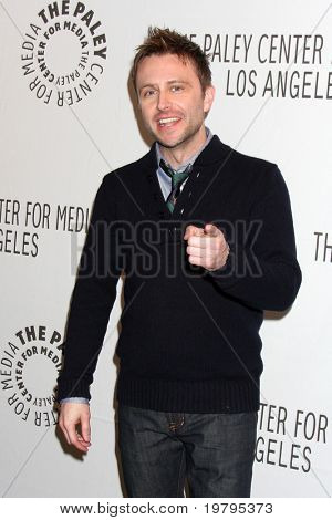 LOS ANGELES - MAR 11: Chris Hardwick arriva presso il 