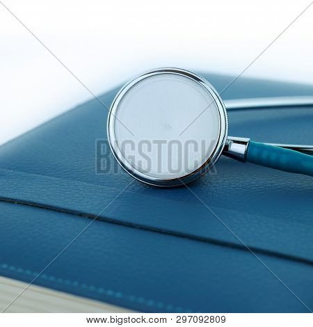 Stethoscope  On A Notebook, Health, Stethescope, Checkup, Stetoscope, Illness, Diagnosis, Instrument