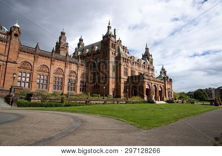 Glasgow, Scotland, 8th September 2013, The Kelvingrove Art Gallery And Museum Near Kelvingrove Park 