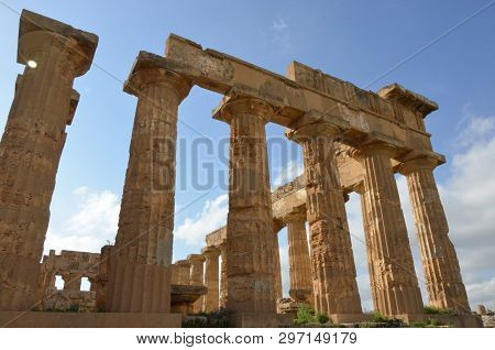 Selinunte, Sicily. Temple Of Hera, Ancient Greek Ruins In Italy, Doric Architecture