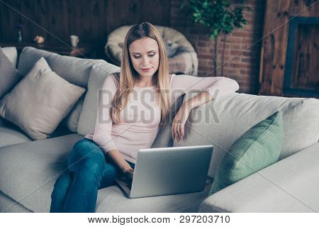 Cllose Up Photo Portrait Of Charming Gorgeous Smart Lovely Calm She Her Lady Having Rest Relax Weeke