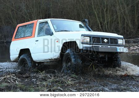 Portekizce 4 X 4 yarış macera