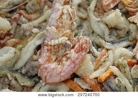 Mixed Deep-fried Fish, Shrimp And Squid Platter