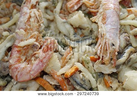 Mixed Deep-fried Fish, Shrimp And Squid Platter