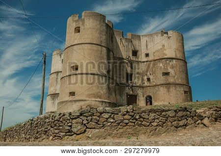 Castle Made In The Gothic Period And Enlarged After Later Centuries In The Manueline Style At Evoram