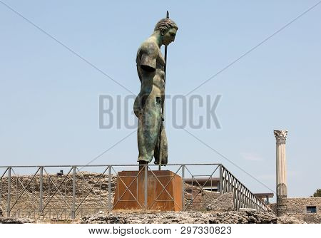 Pompeii, Italy - June 15, 2017: Sculptures Of The Polish Sculptor Igor Mitoraj On Display At Pompeii