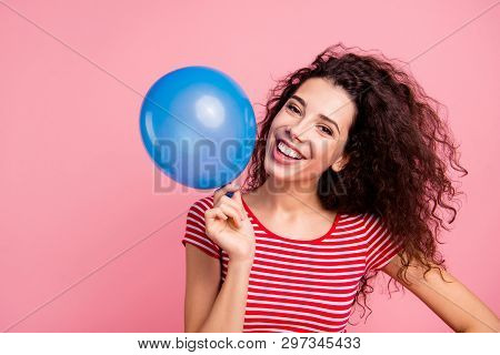 Close-up Portrait Of Her She Nice-looking Attractive Charming Lovely Sweet Cherrful Cheery Wavy-hair