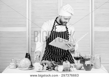 Man Learn Recipe. Improve Cooking Skill. Book Family Recipes. Ultimate Cooking Guide For Beginners. 