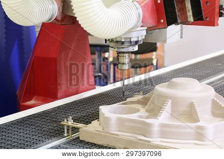 Cnc Milling Machine. Machine For High-quality Milling And Engraving Surfaces Of Parts. Milling And E