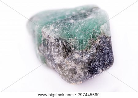 Emerald Macro Nestled In Bedrock Colde Up