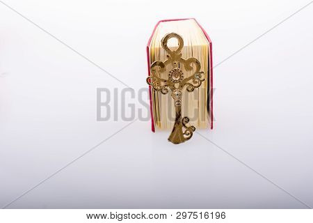Retro Key And Islamic Holy Book Quran In Mini Size