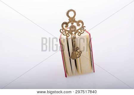 Retro Key And Islamic Holy Book Quran In Mini Size