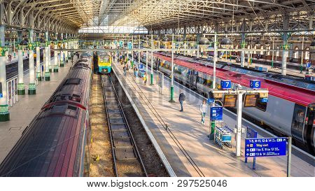 Manchester, Uk - May 18 2018: Manchester Piccadilly Is The Principal Railway Station In Manchester