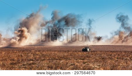 Donetsk Reg, Ukraine - Okt 12, 2018: Military Training Ground During Complex Tactical Exercises Of D