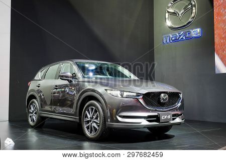 Nonthaburi-thailand Dec 5 2017: Mazda Cx-5 On Display At The 34th Thailand International Motor Expo 