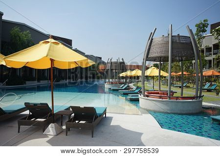 Hua Hin Thailand - 12 Sep 2017: View Of Swimming Pool At Avani Hua Hin Resort In Thailand
